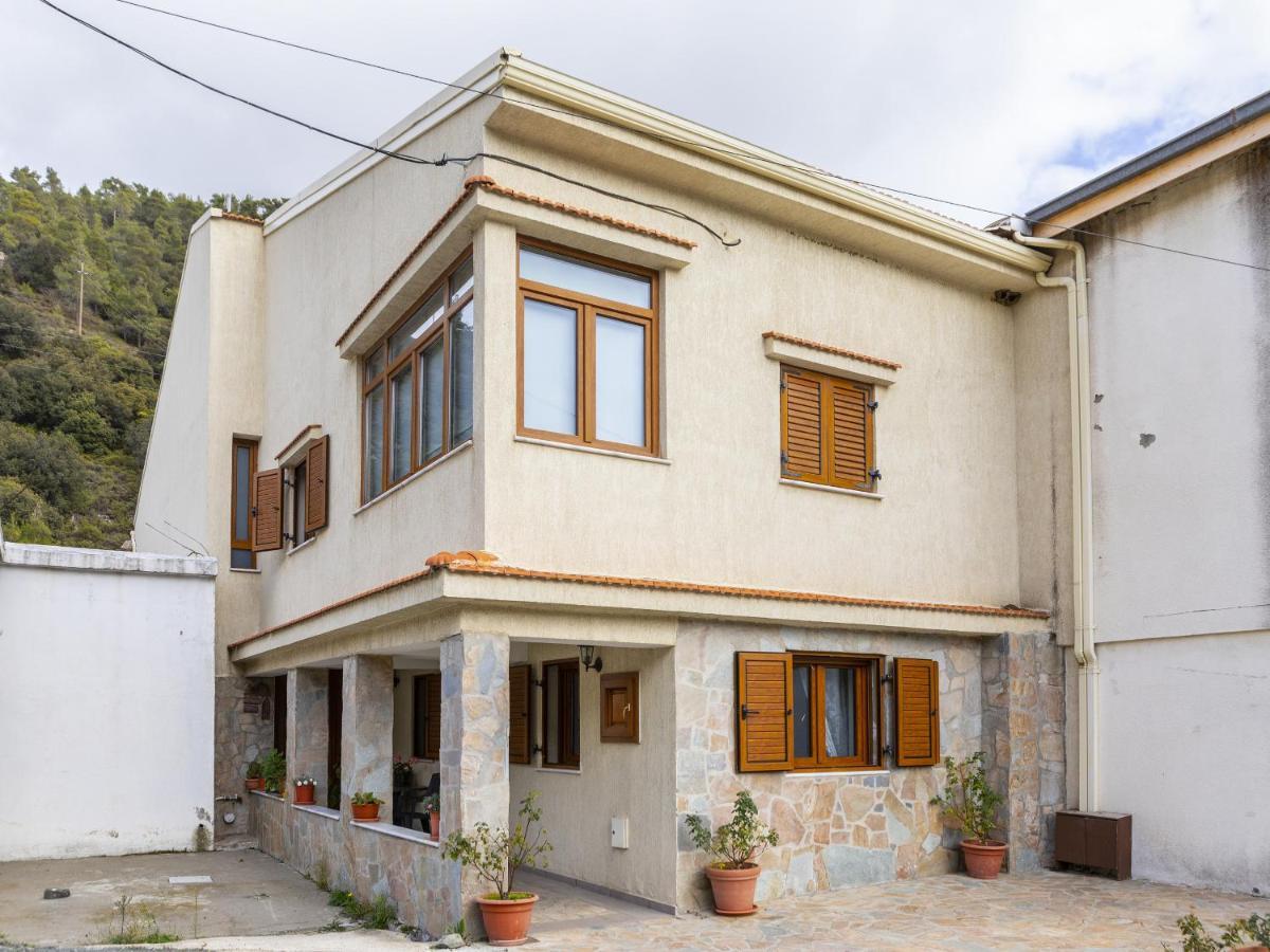 Troodos Riverside Cottage Kato Amiandos Buitenkant foto
